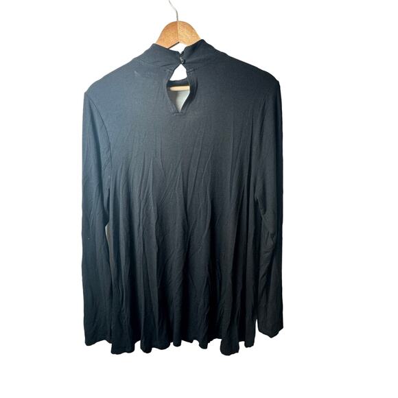 Lane Bryant Black V-Neck Long Sleeve Top Size 14/16 Keyhole Back - Picture 3 of 4